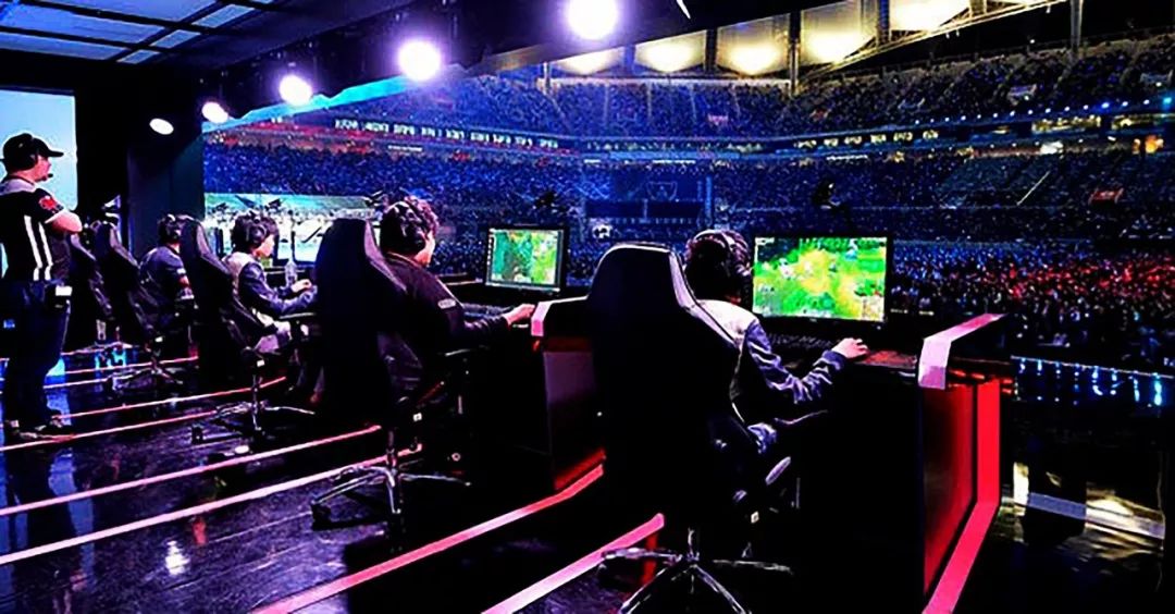 尼与什克里 尼与什克里