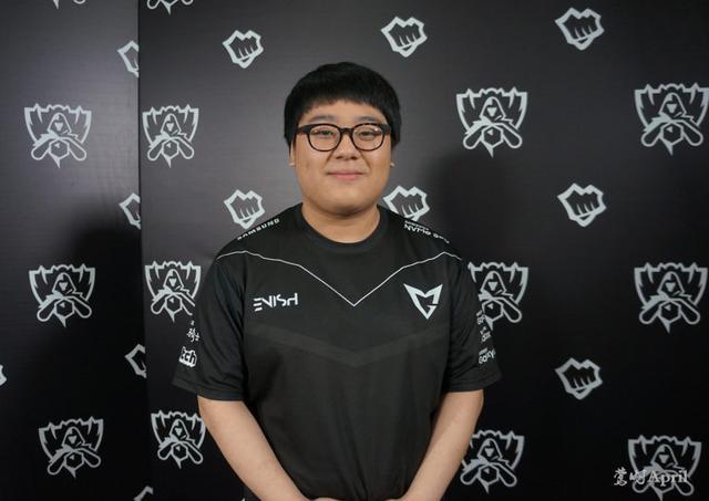 快节奏和高 快节奏和高