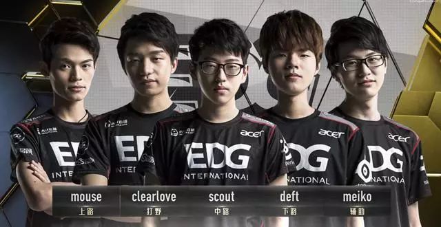 这位坚韧的 这位坚韧的